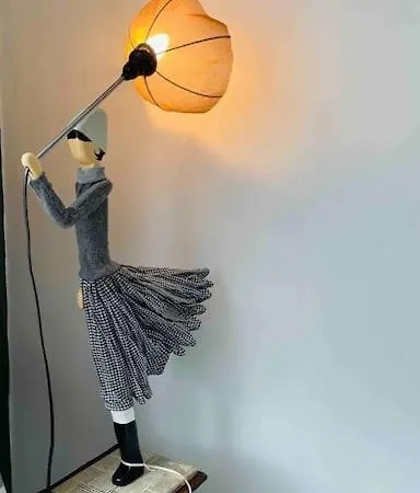 Superbe Dans Le Centre De - Arivée Autonome *