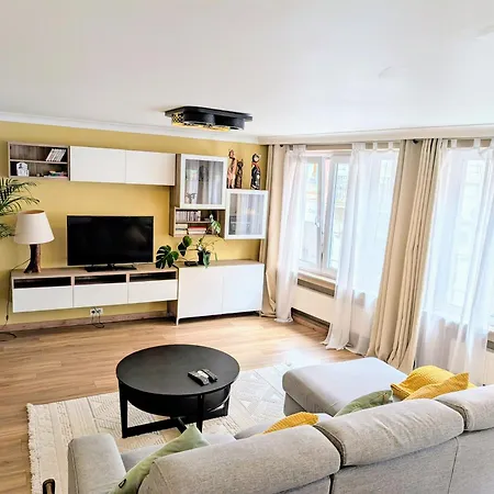 Superbe Dans Le Centre De - Arivée Autonome *